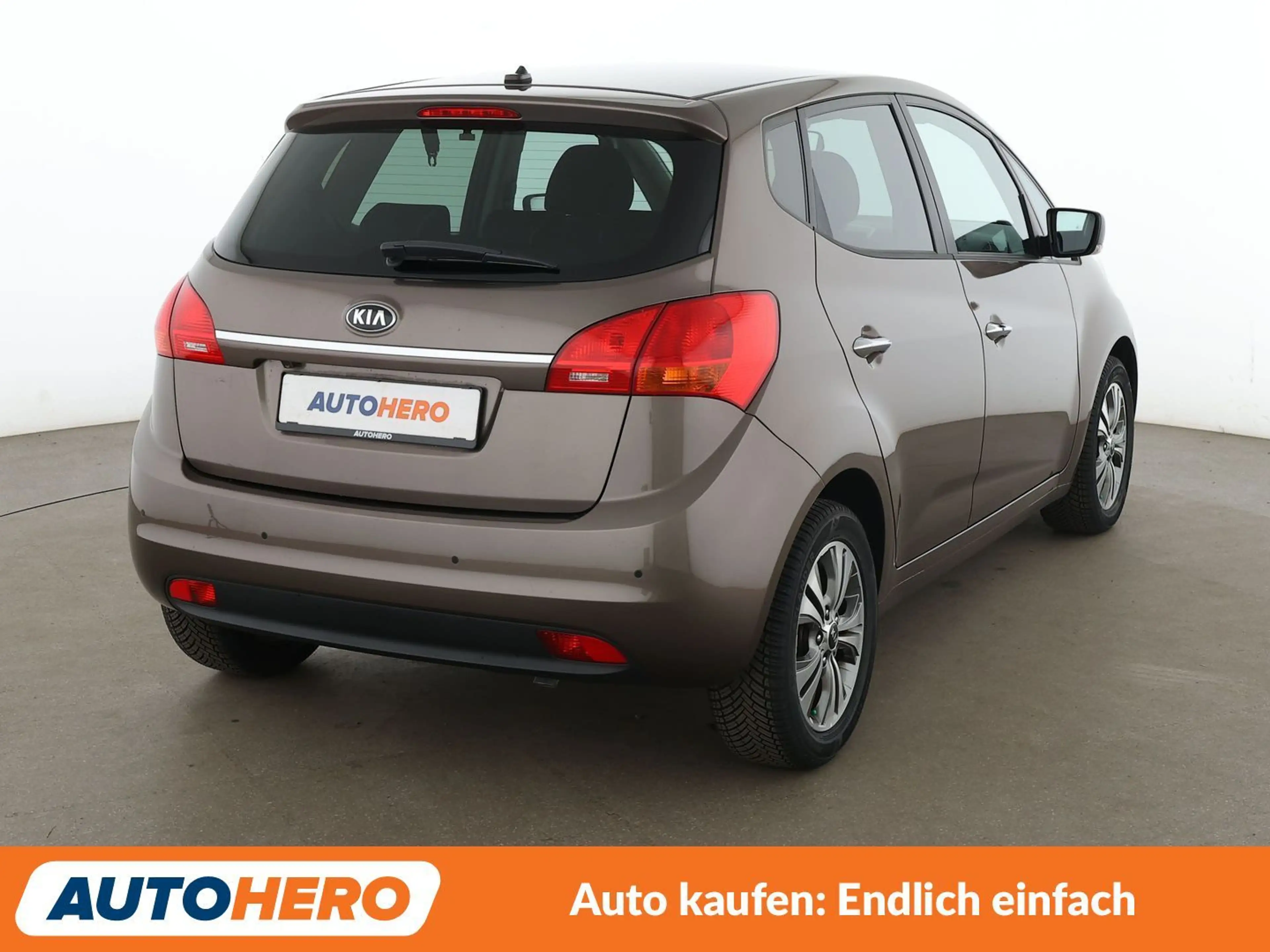 Kia Venga 1.6 Dream Team Aut.*NAVI*PDC*SHZ*ALU*KLIMA* — photo 6