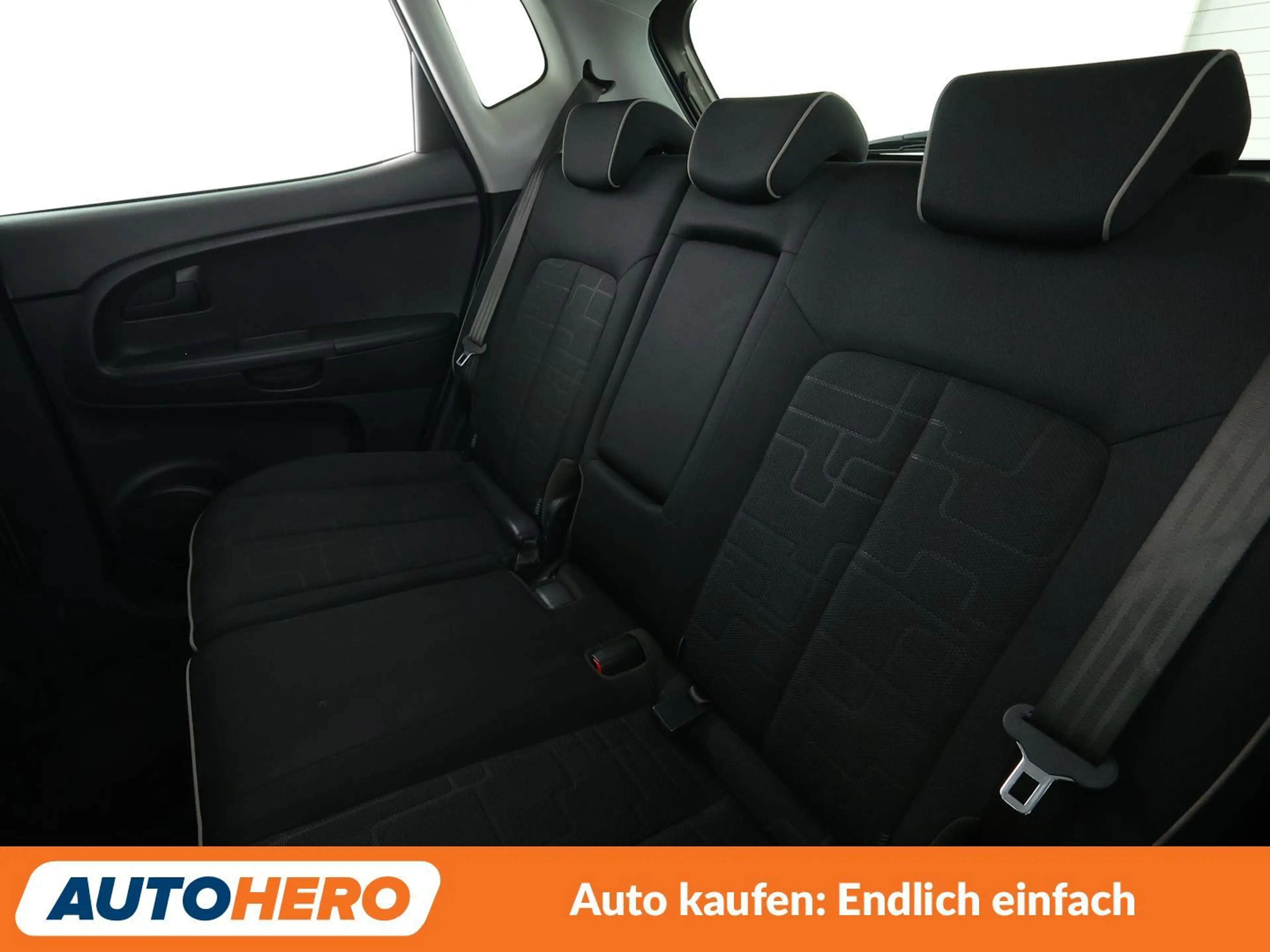 Kia Venga 1.6 Dream Team Aut.*NAVI*PDC*SHZ*ALU*KLIMA* — photo 14