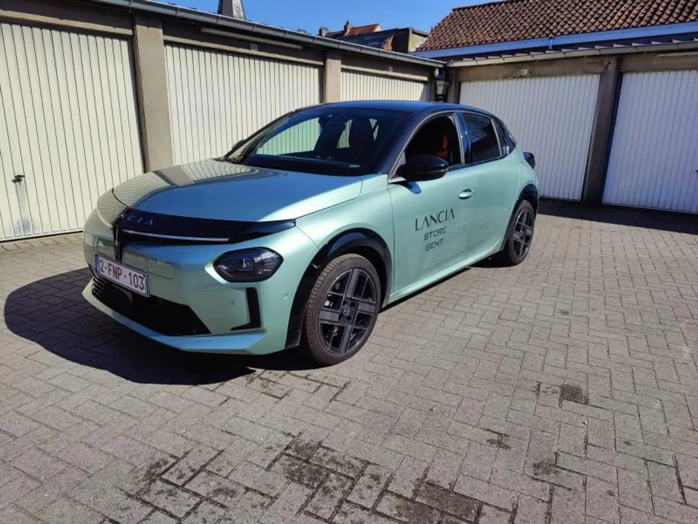 Lancia Ypsilon LX ELECTRIC Vert - 1