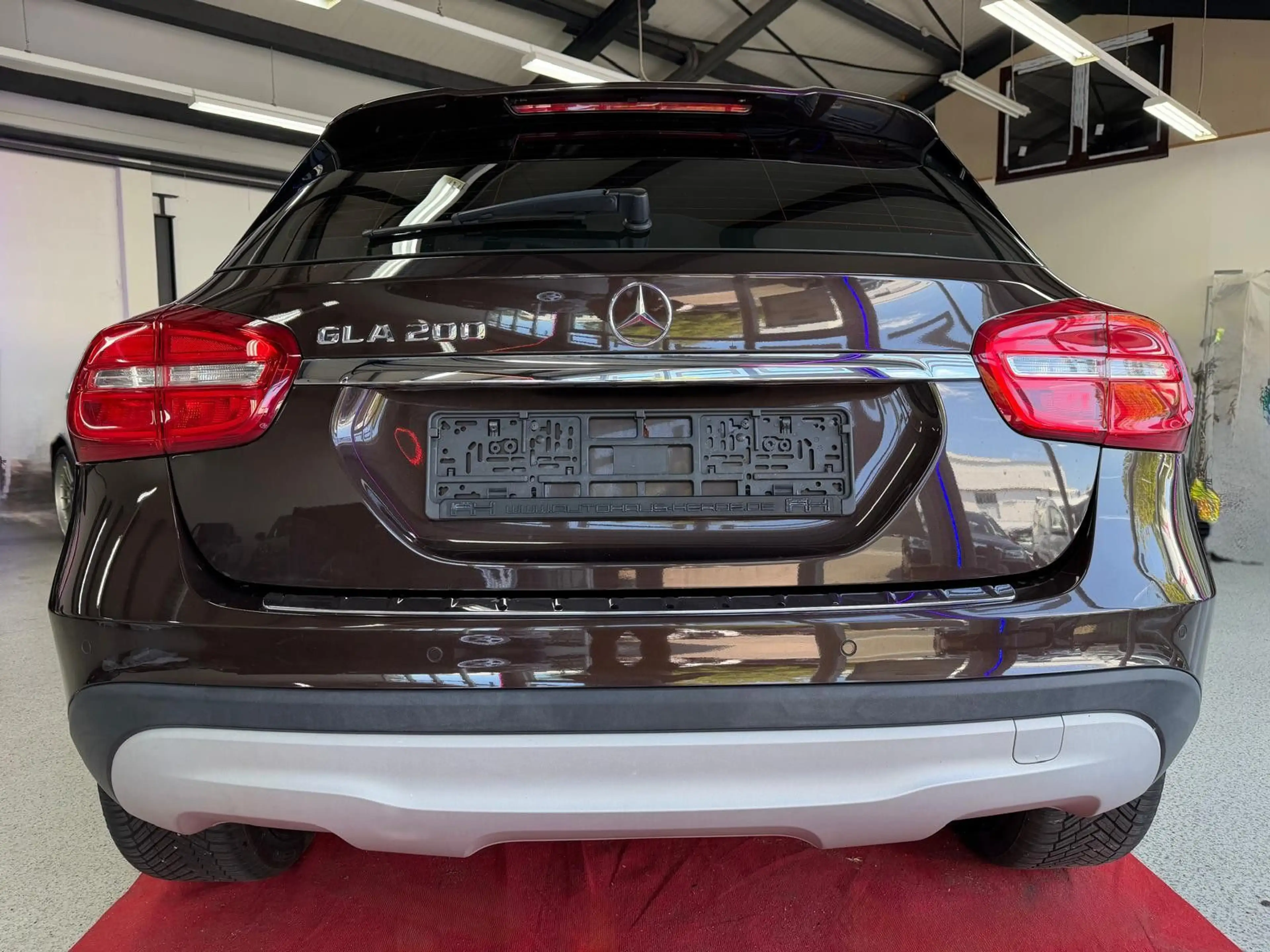 Mercedes-Benz GLA 200 -AMG Line -20" -Automatik -Style — photo 12
