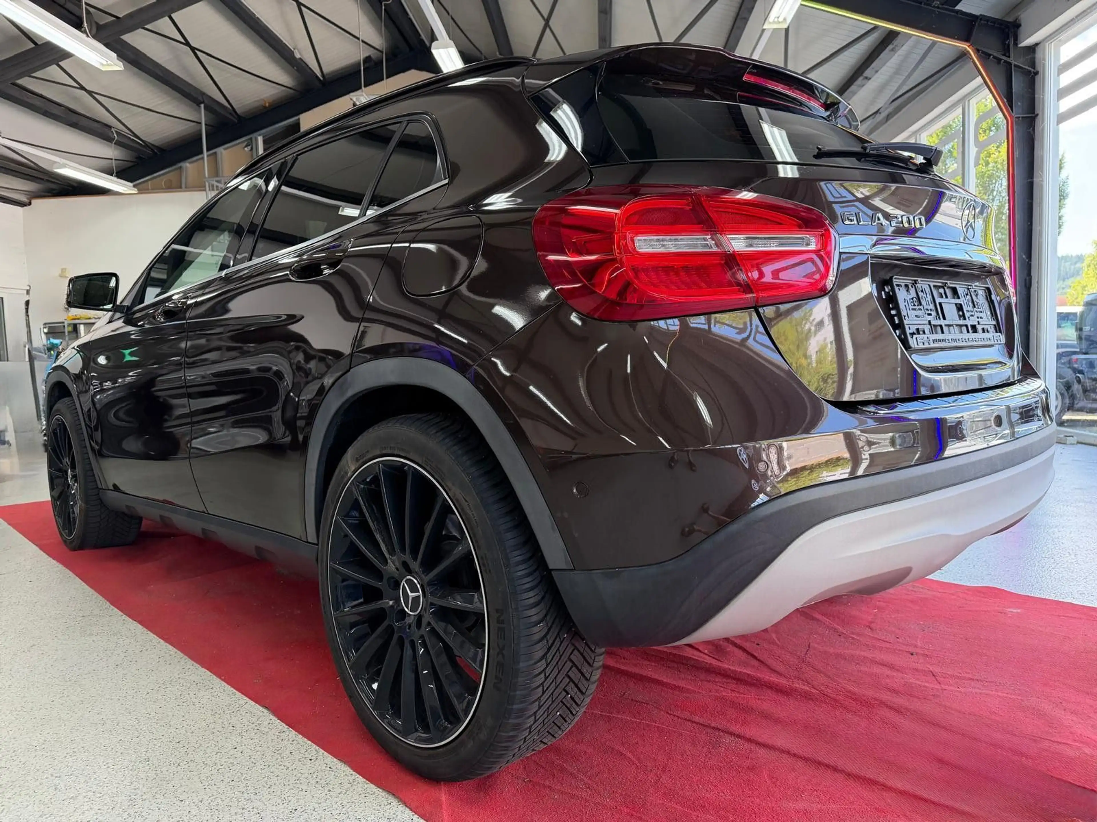 Mercedes-Benz GLA 200 -AMG Line -20" -Automatik -Style — photo 5