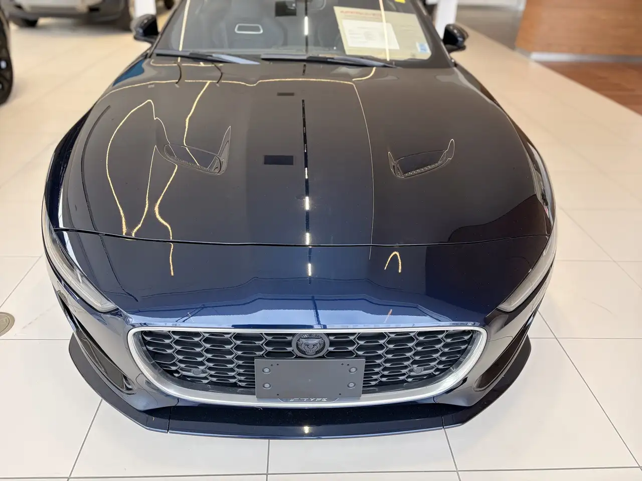 Jaguar F-Type снимка Jaguar F-Type