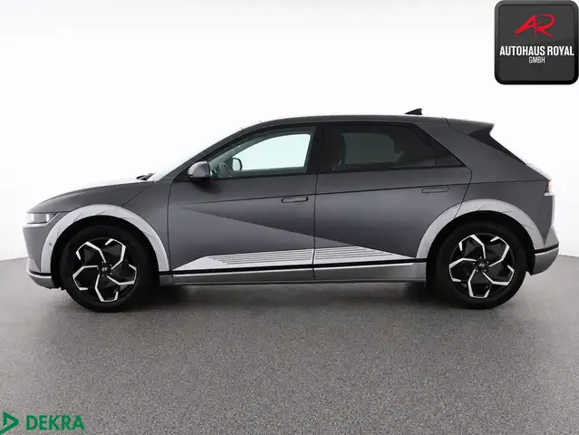 Hyundai Ioniq 5 view 2