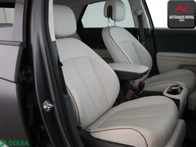 Hyundai Ioniq 5 view 11