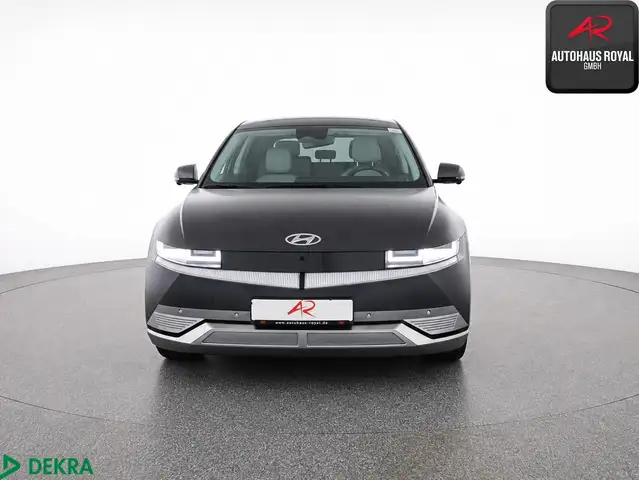 Hyundai Ioniq 5 view 8