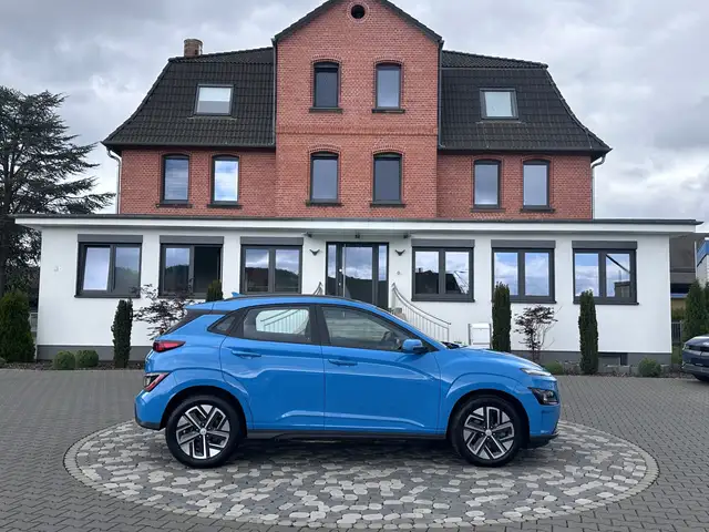 Hyundai KONA Select ACC SHZ LHZ CAM Smart Link