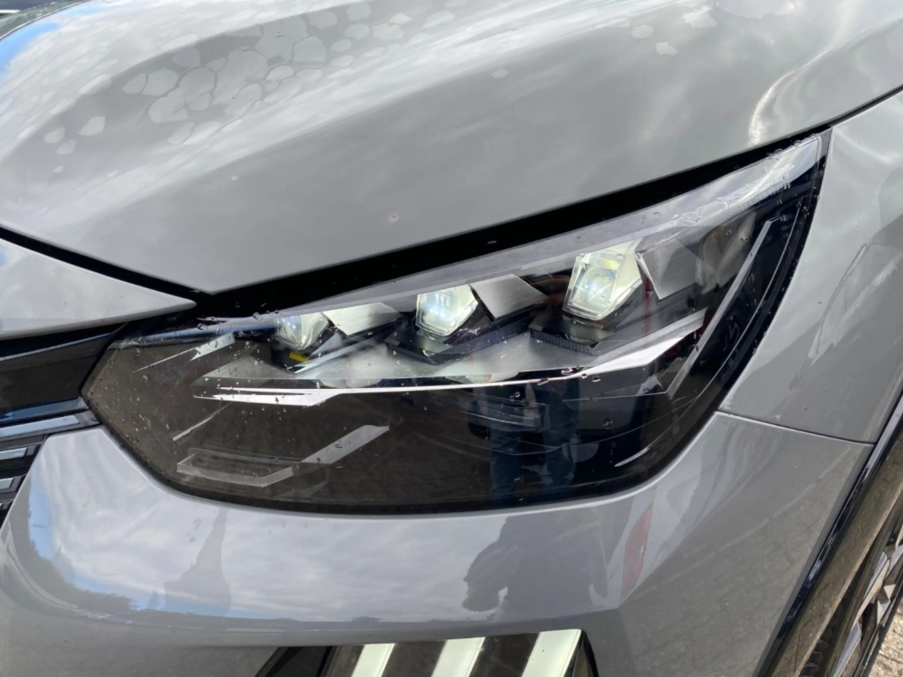 Peugeot e-208 GT 51 kWh | 96,44% SOH | Warmtepomp | Led | 360 Ca — photo 9