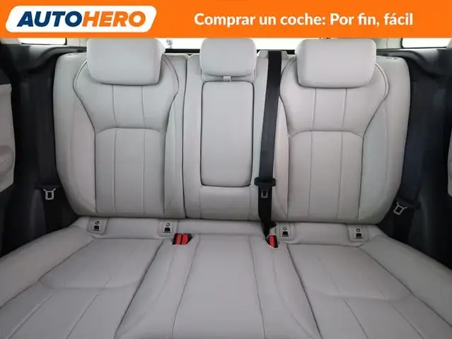 Land Rover Range Rover Evoque view 16