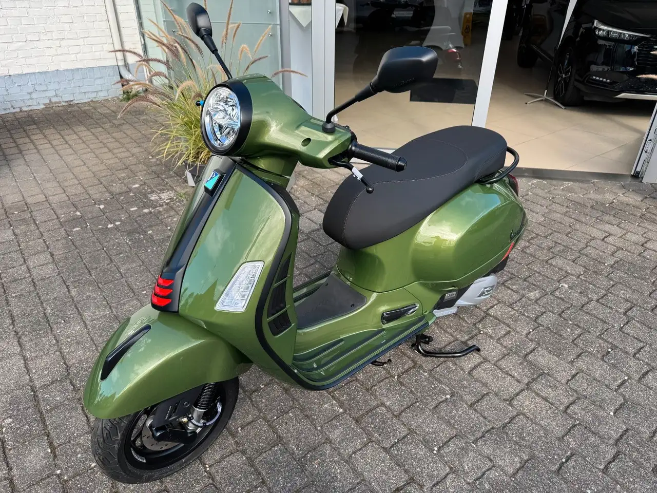 Vespa GTS 125