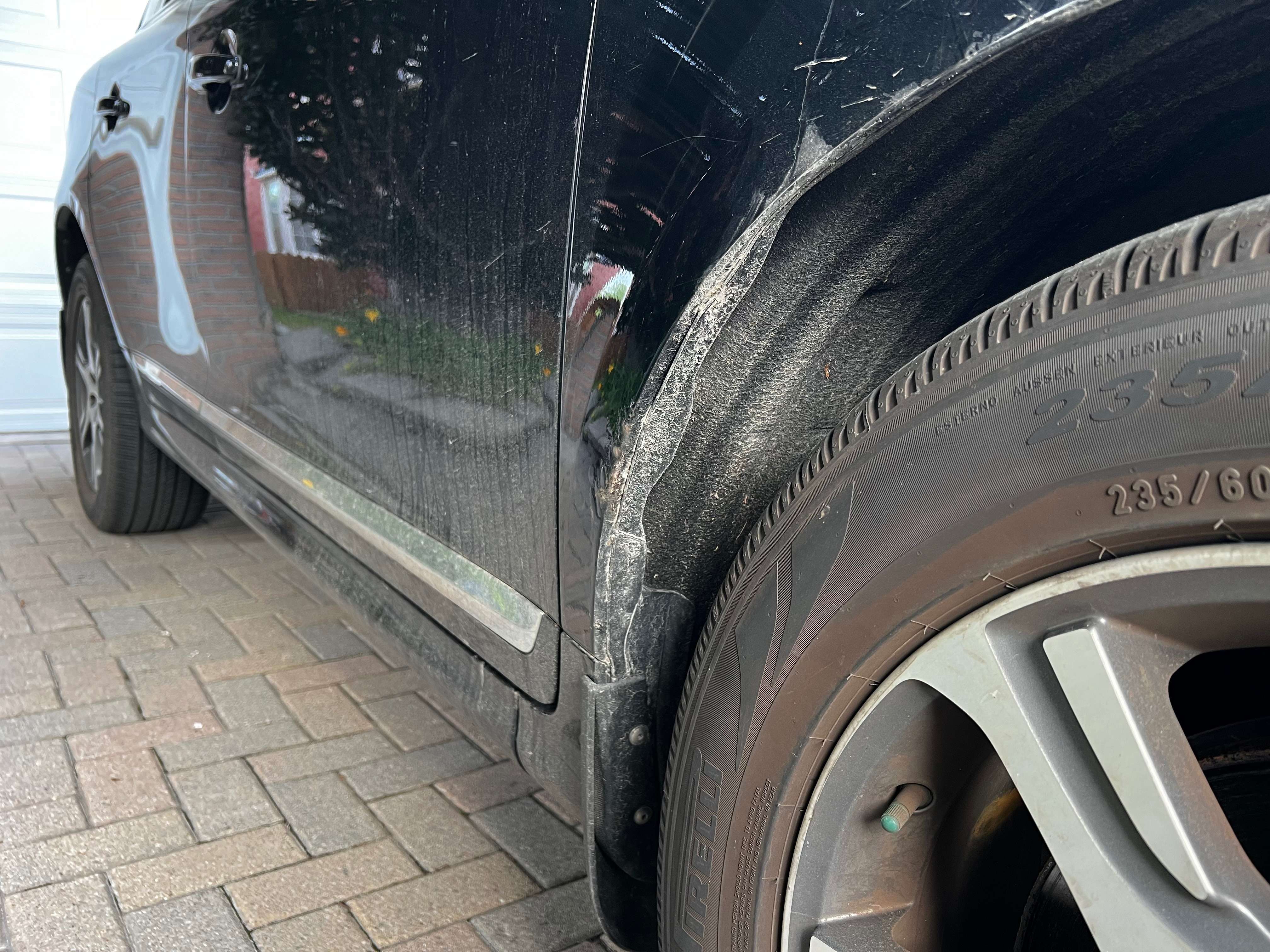 2015 Volvo XC60 T6 Platinum thumb 16