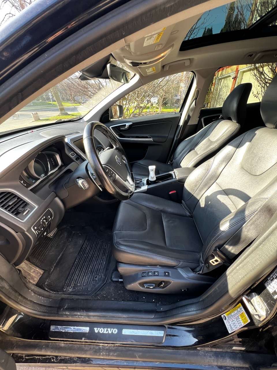 2015 Volvo XC60 T6 Platinum thumb 8