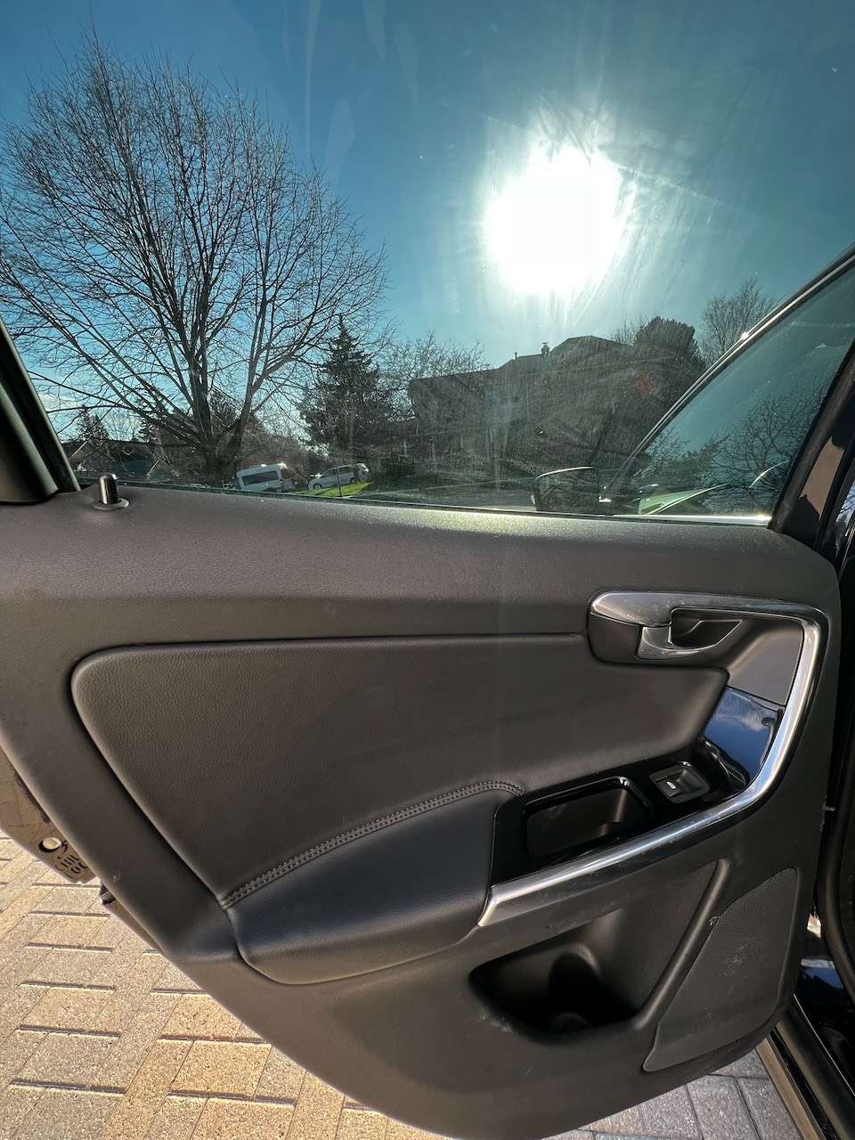 2015 Volvo XC60 T6 Platinum thumb 12