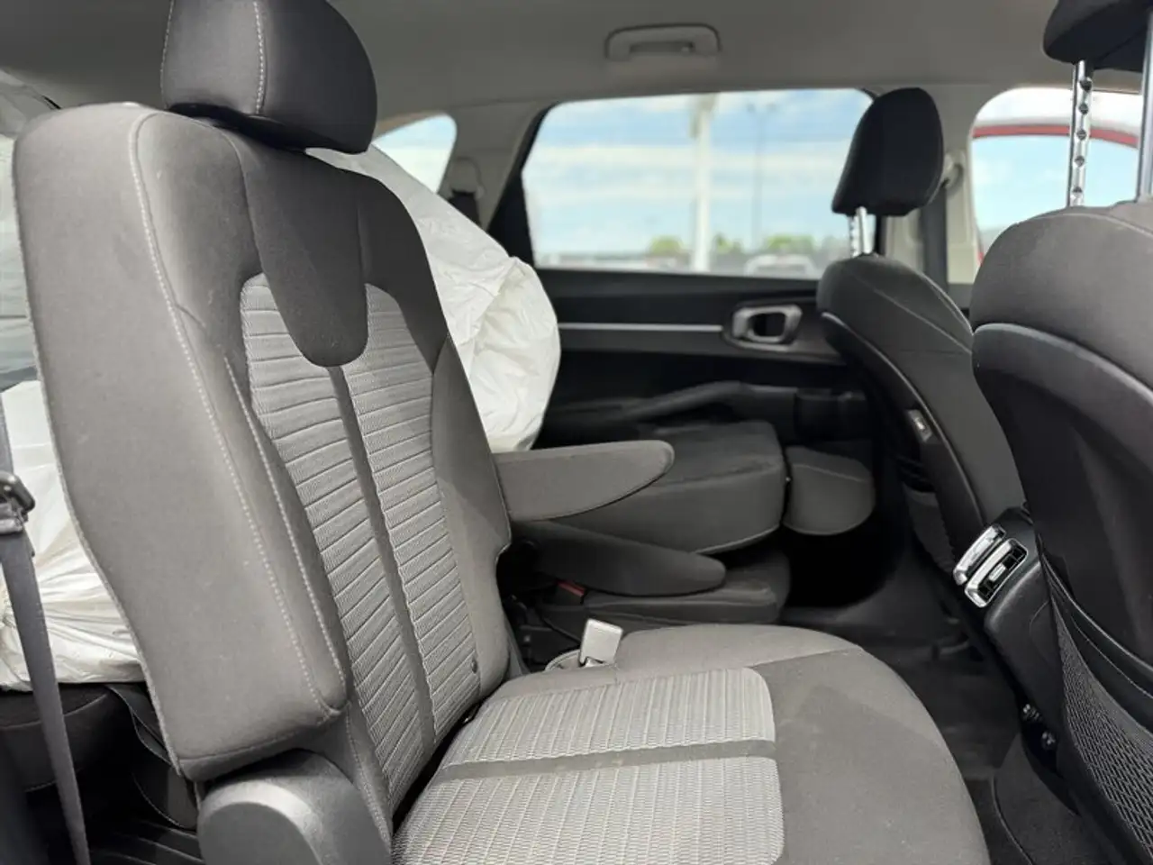 Kia Sorento photo Kia Sorento
