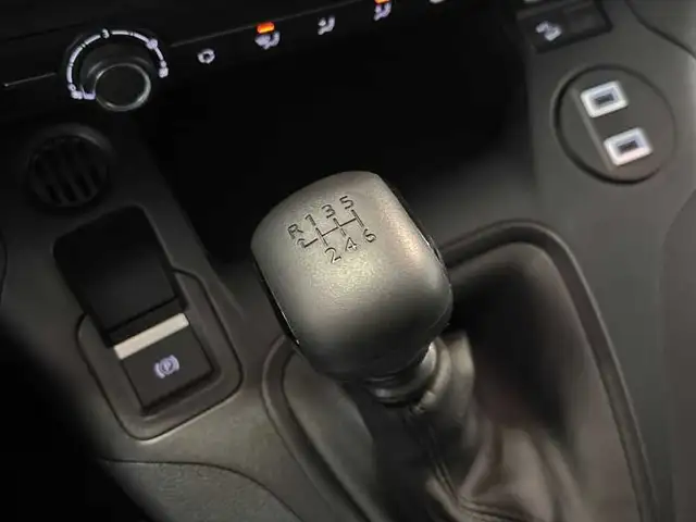 Opel Combo view 12