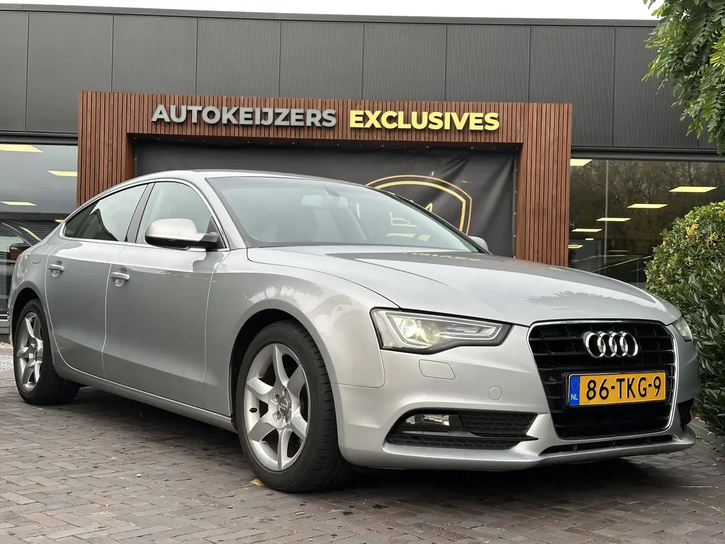 Audi A5 Sportback 1.8 TFSI Pro Line 17"L.M. Stuurwielbedie Grijs - 1