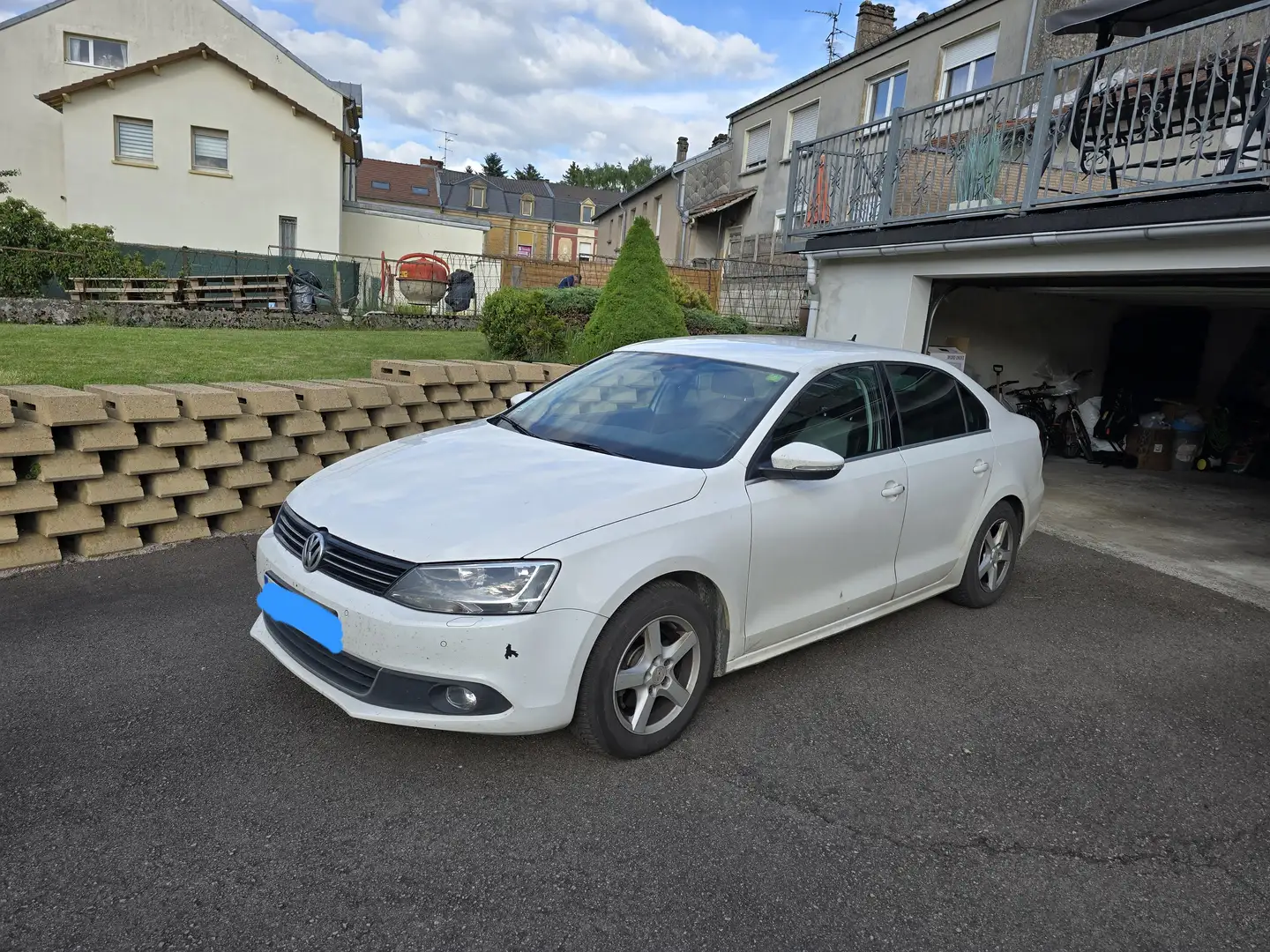 Volkswagen Jetta Highline 1.6TDI BluMotion 105cv Beyaz - 1