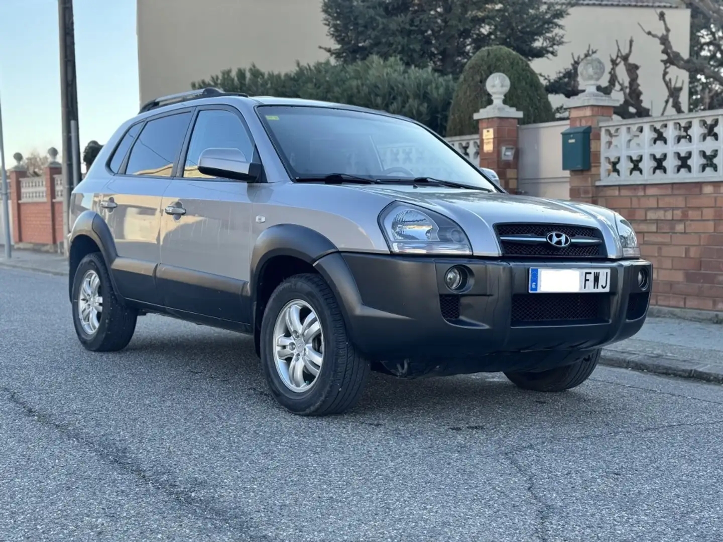 Hyundai TUCSON 2.0CRDi Style FULL Gris - 1