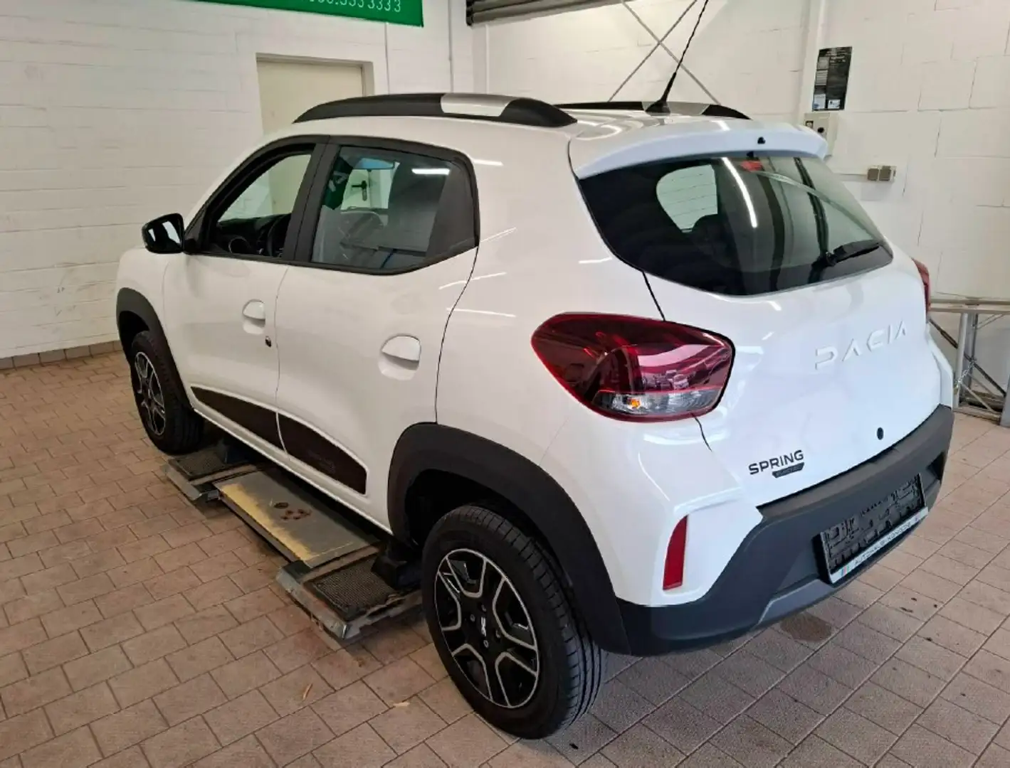 Dacia Spring Essential 45 Klima - Bluetooth Weiß - 2