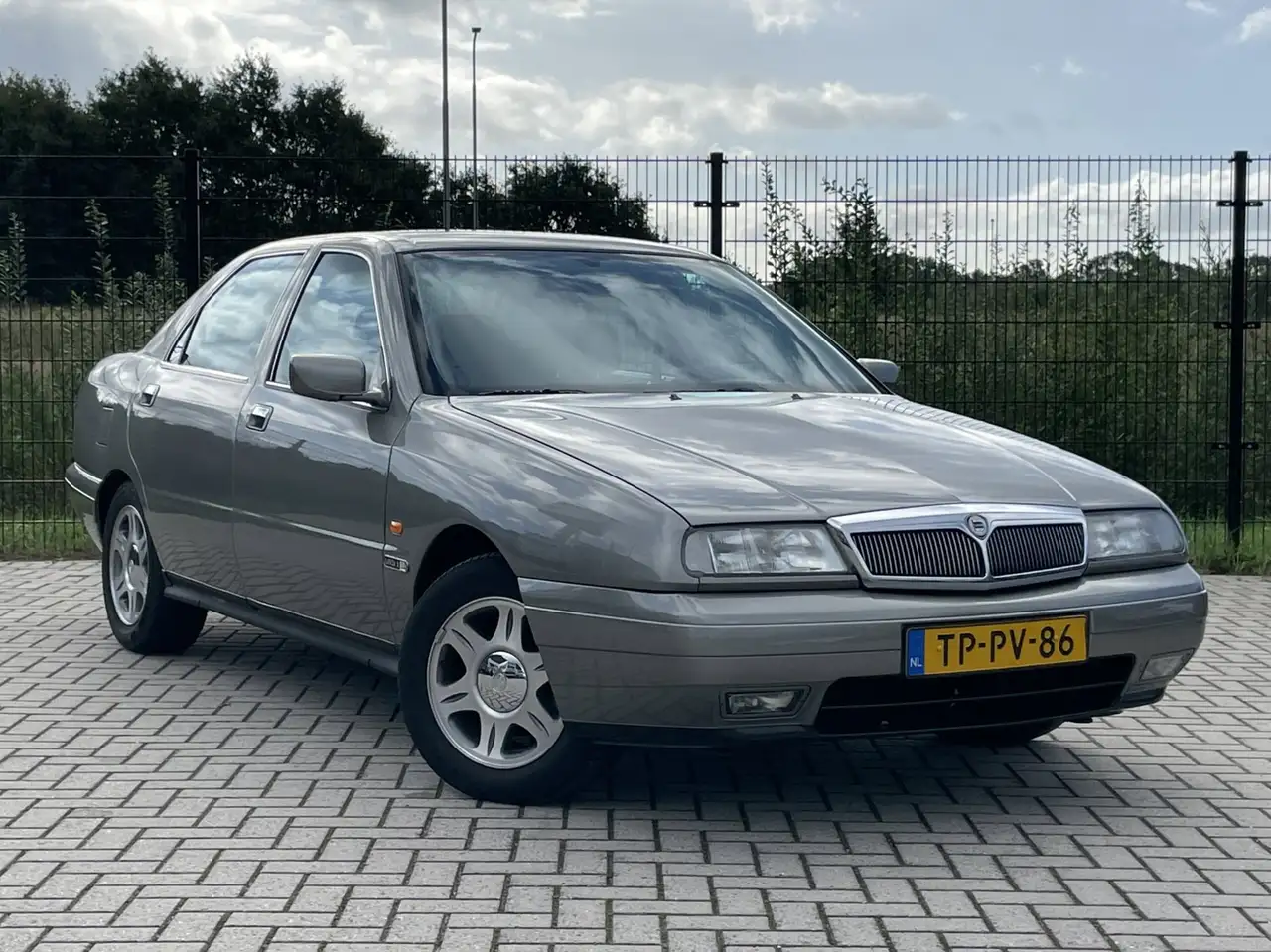 Lancia Kappa 2.4-20V LS, foto 4