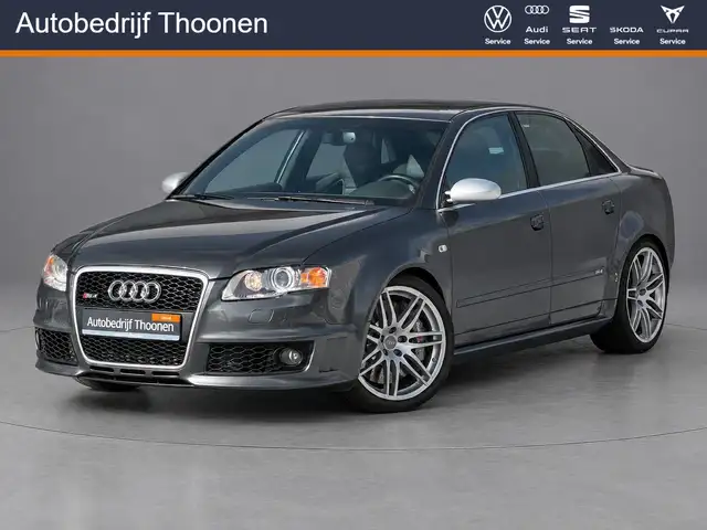 Audi RS4 A4 Limousine 4.2 V8 quattro | volledig dealer ond