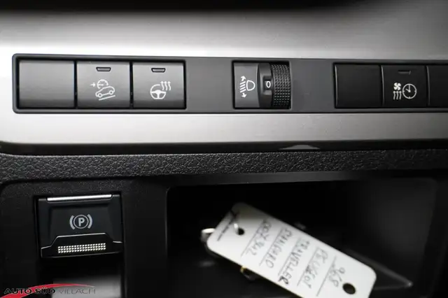 Peugeot Traveller PREMIUM L2 BHDI 180 EAT8 Ansicht 16