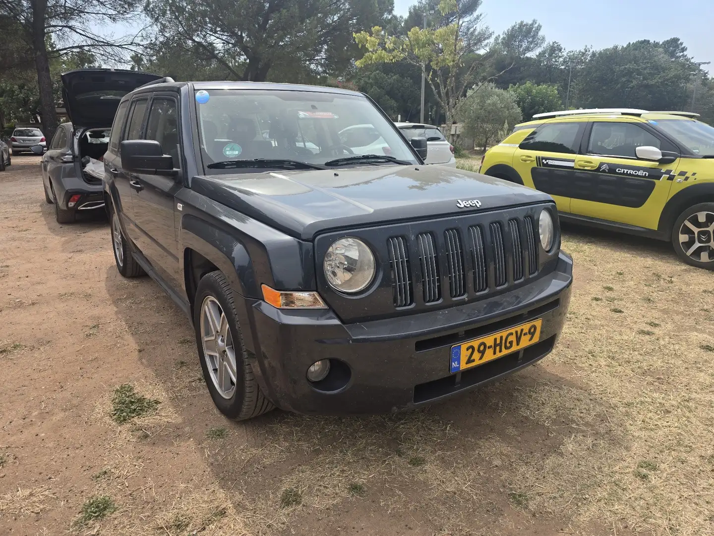 Jeep Patriot 2.4 Sport Adventure Blauw - 1