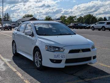 4dr Sdn CVT SE AWD