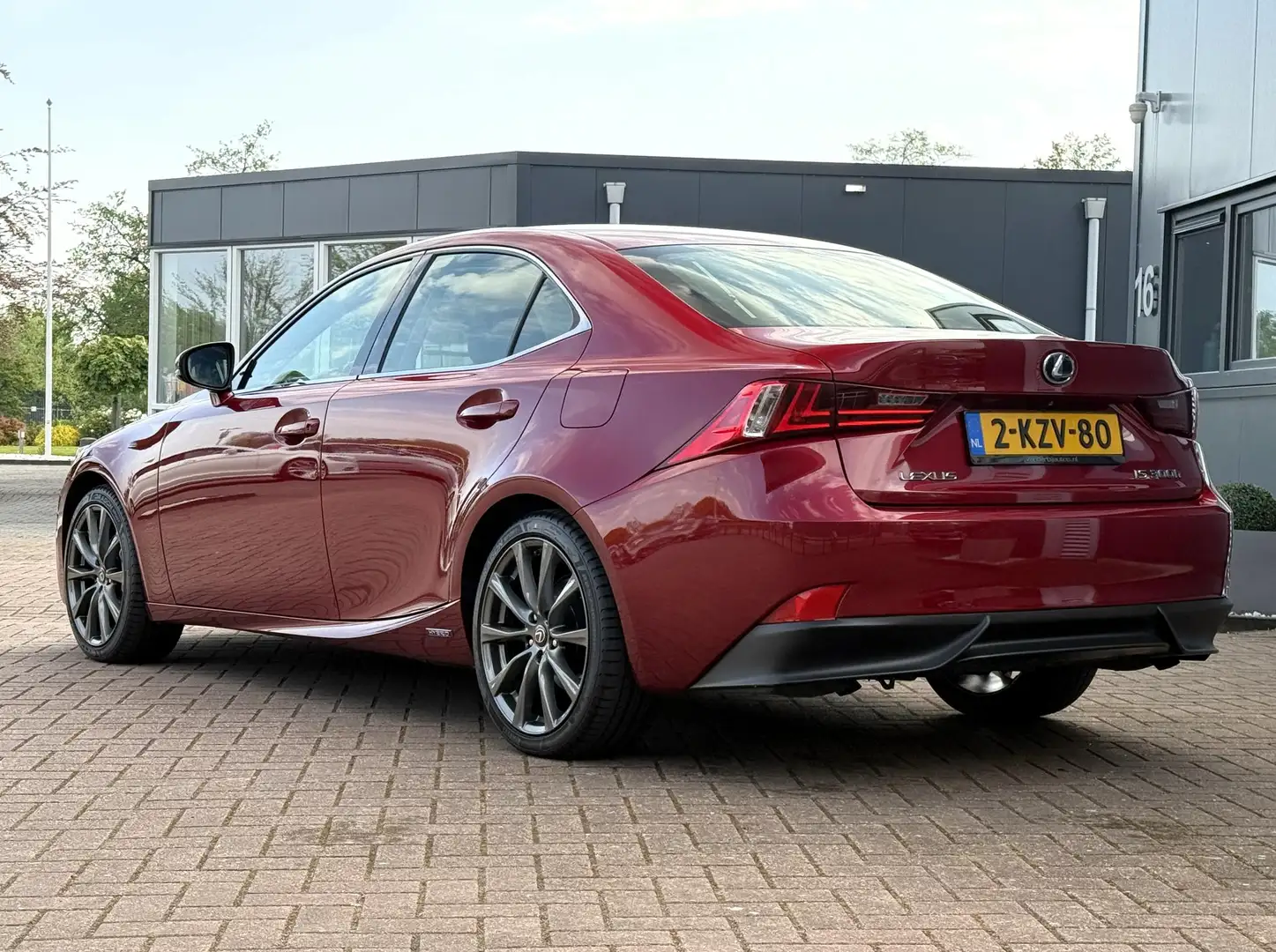 Lexus IS 300 300h First Edition / NL-auto / 106dkm Rojo - 2
