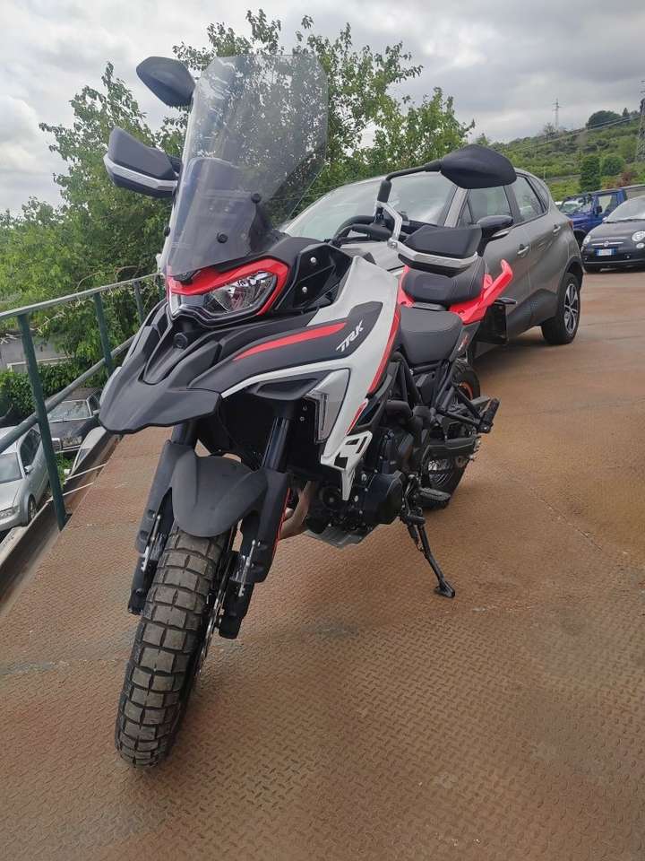 Benelli TRK 702 x