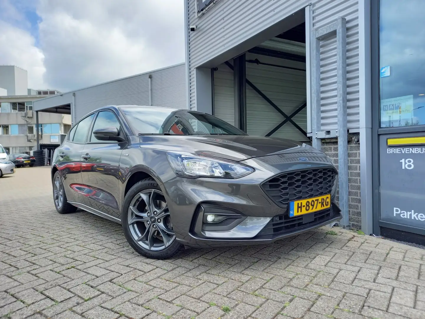 Ford Focus 1.5 181PK EcoBoost ST Line Business - B&O AUDIO - Gris - 2