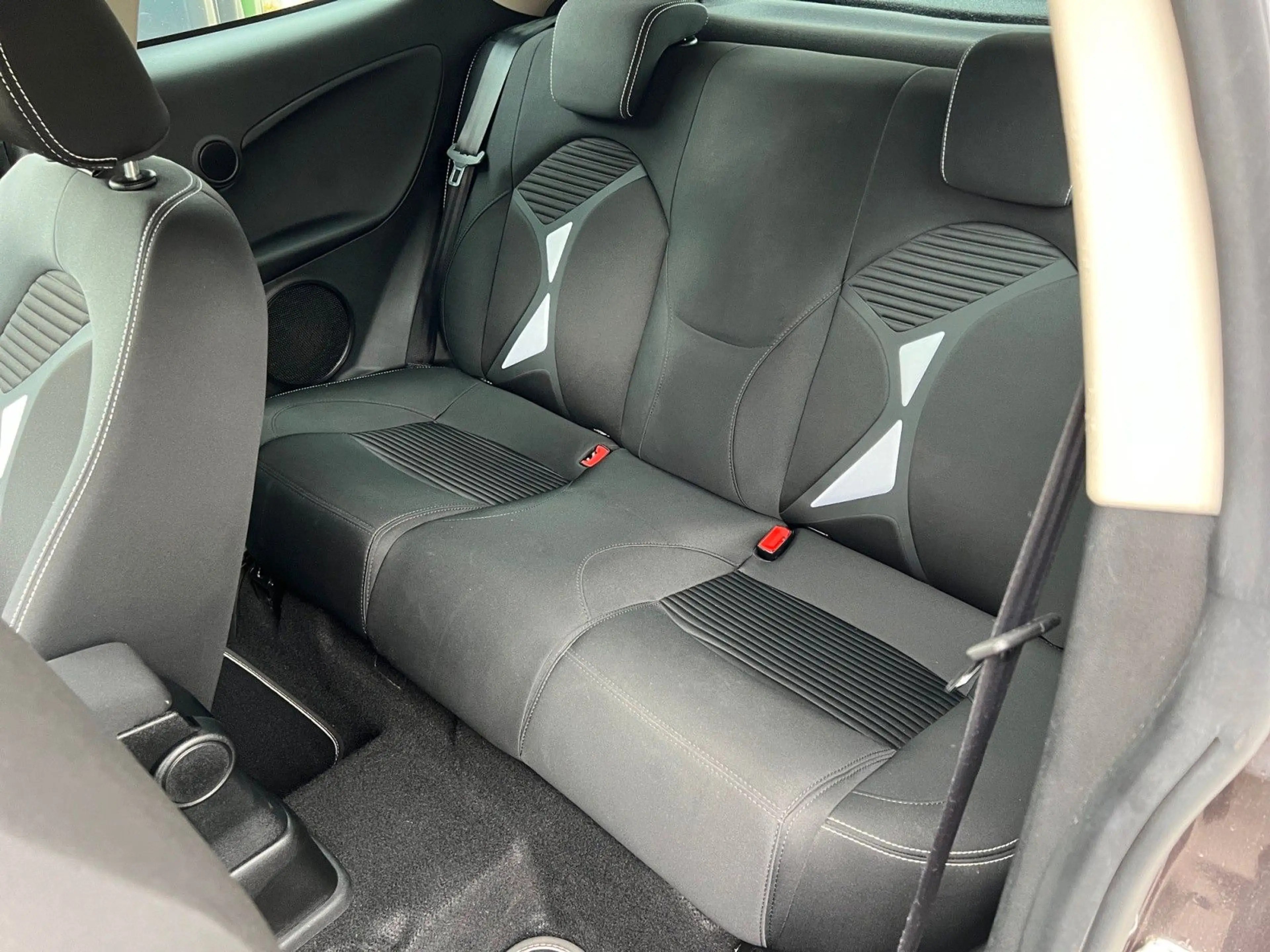 Alfa Romeo MiTo 1.4 8V Junior SHZ PDC KLIMA — photo 9
