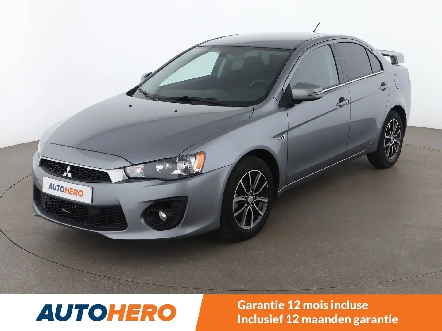 Mitsubishi Lancer 1.6 Comfort Line Grijs - 1