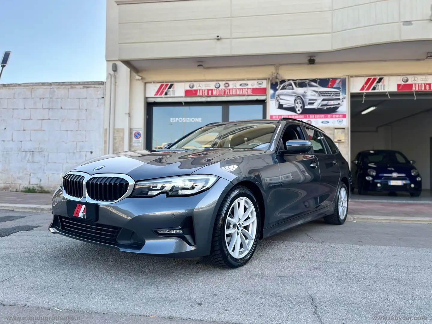 BMW 320 318d Touring Business Advantage aut. Grigio - 1