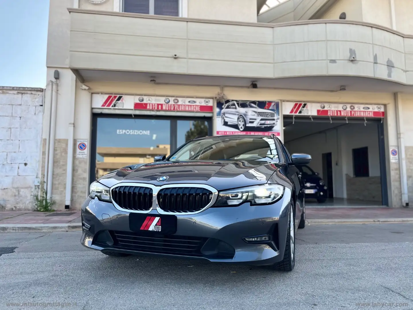 BMW 320 318d Touring Business Advantage aut. Grigio - 2