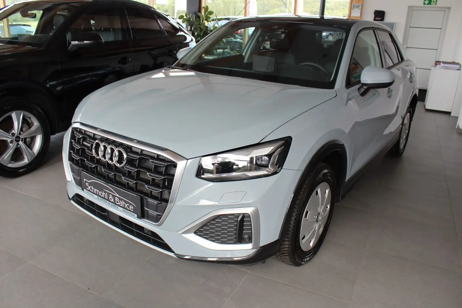 Audi Q2 35 TDI quattro S tronic advanced Grau - 1
