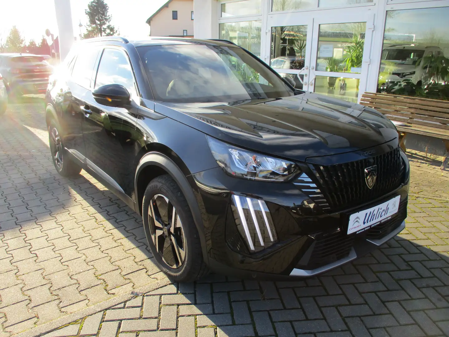 Peugeot 2008 Allure Schwarz - 1