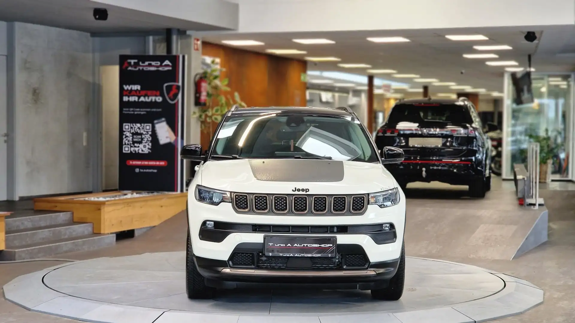 Jeep Compass 4WD Hybrid 177Kw Aut. *Navi*Kamera*Lenkradheizung* Weiß - 2
