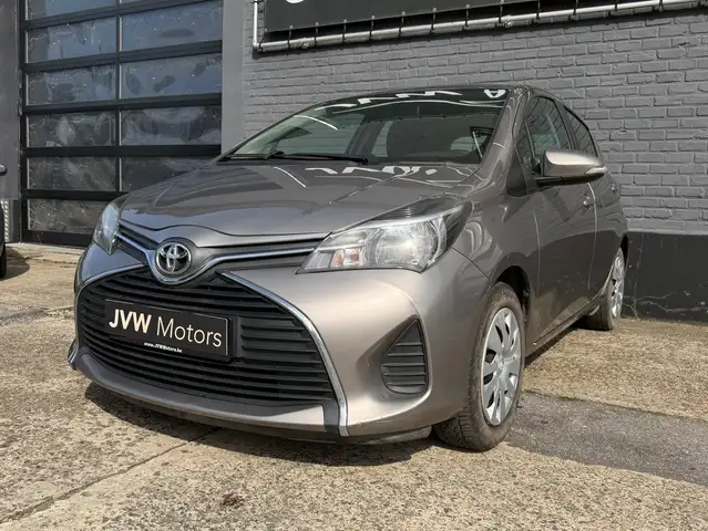 Toyota Yaris 1.33i VVT-i * 91Dkm * Airco * Camera