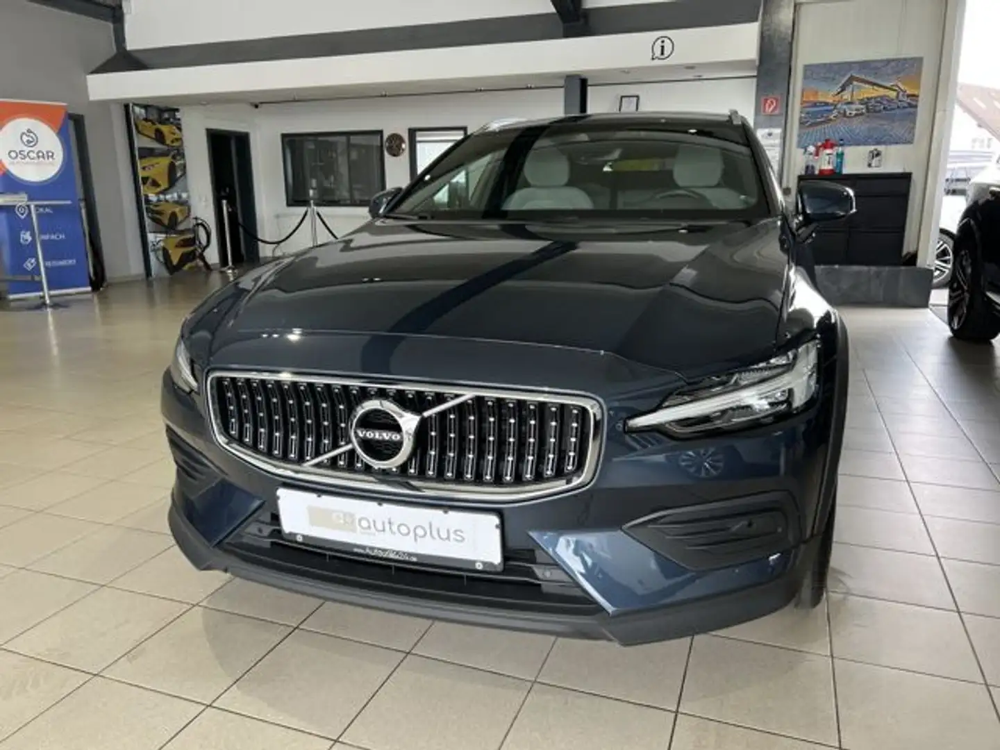 Volvo V60 Cross Country CC B5 Pro AWD ACC BLIS Pano Kamera WinterPkt Bleu - 2