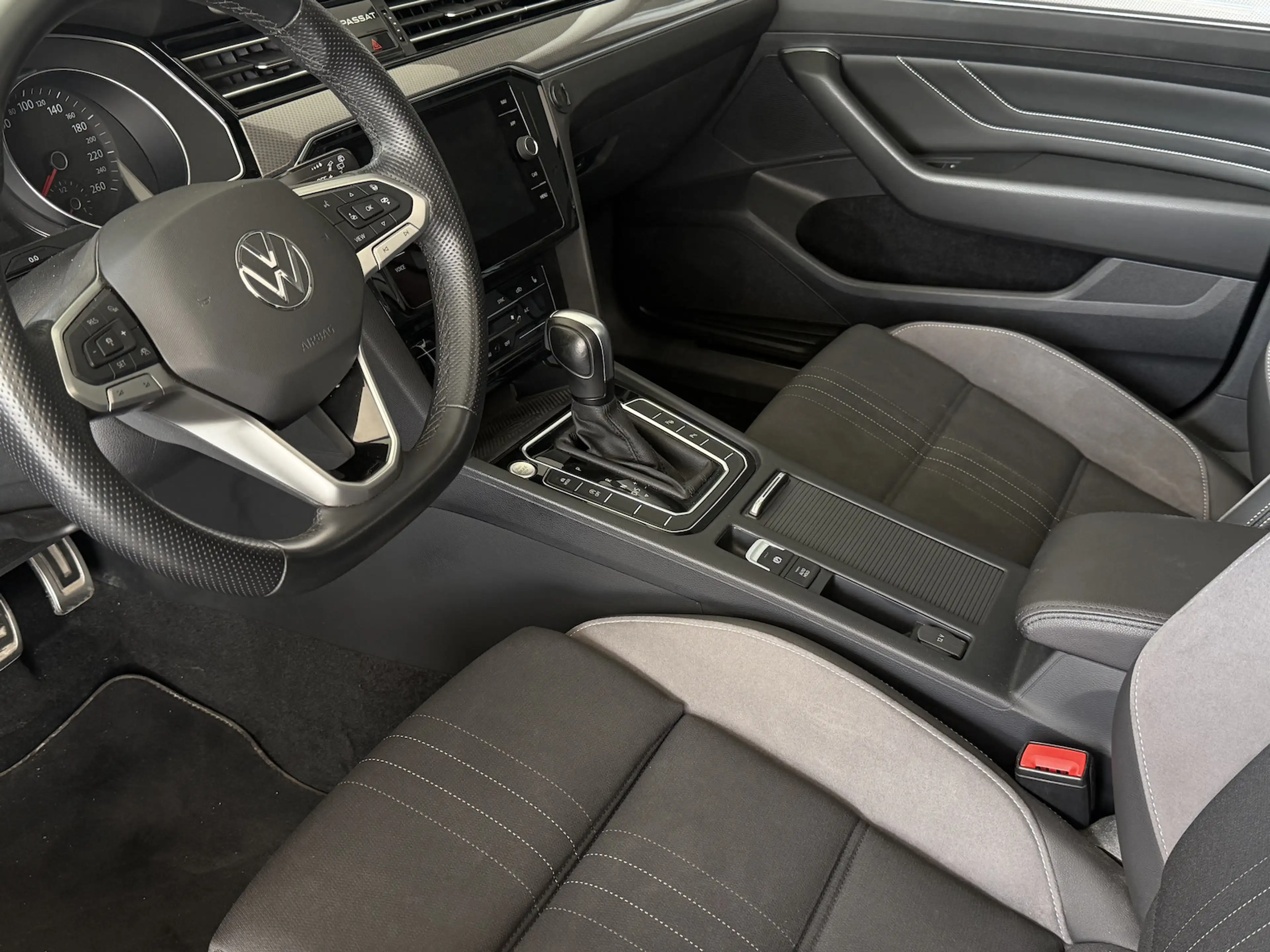 Volkswagen Passat Alltrack 2.0 TDI 4MOTION*PANO*MATRIX*AHK* — photo 7