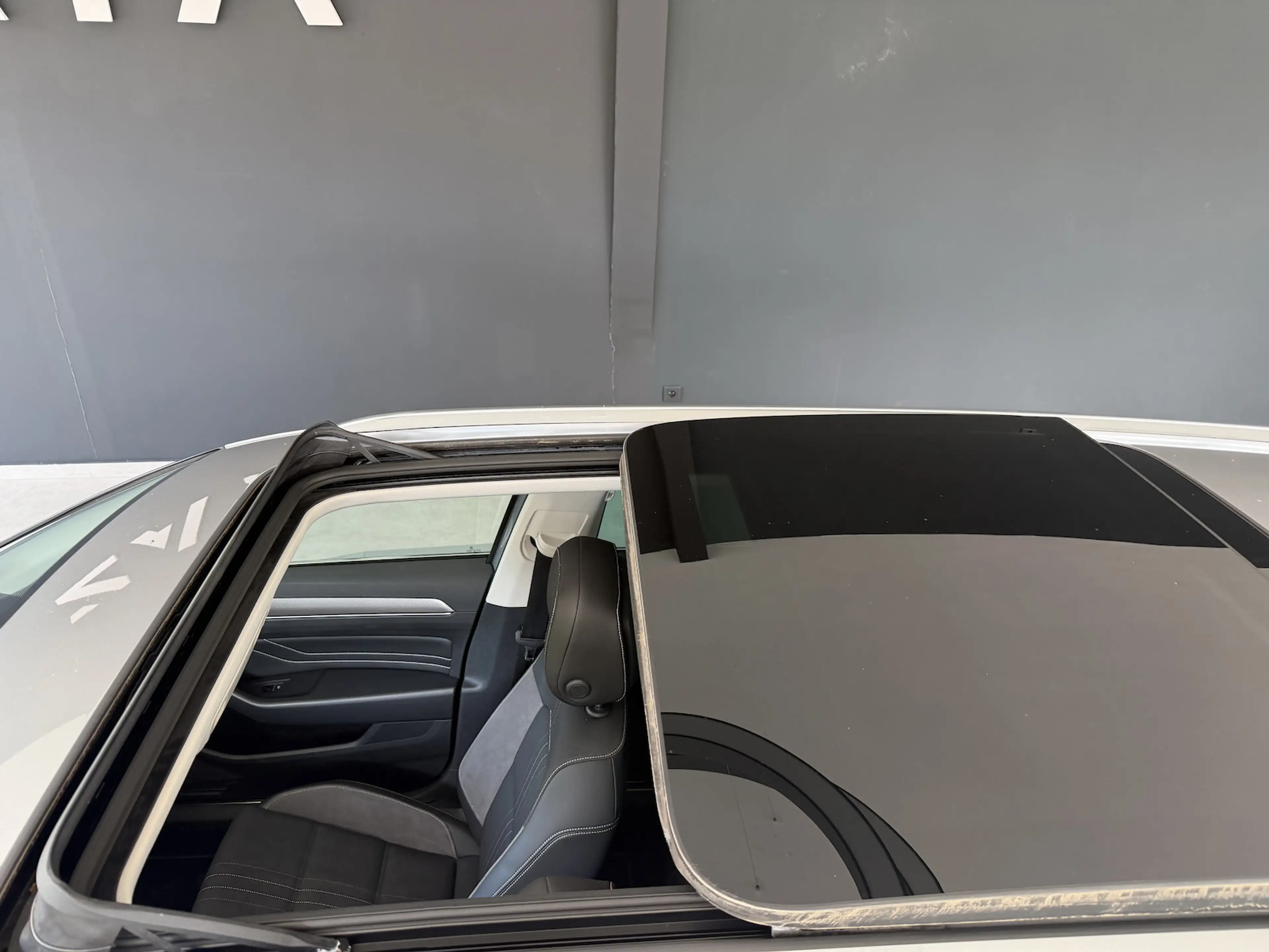 Volkswagen Passat Alltrack 2.0 TDI 4MOTION*PANO*MATRIX*AHK* — photo 14