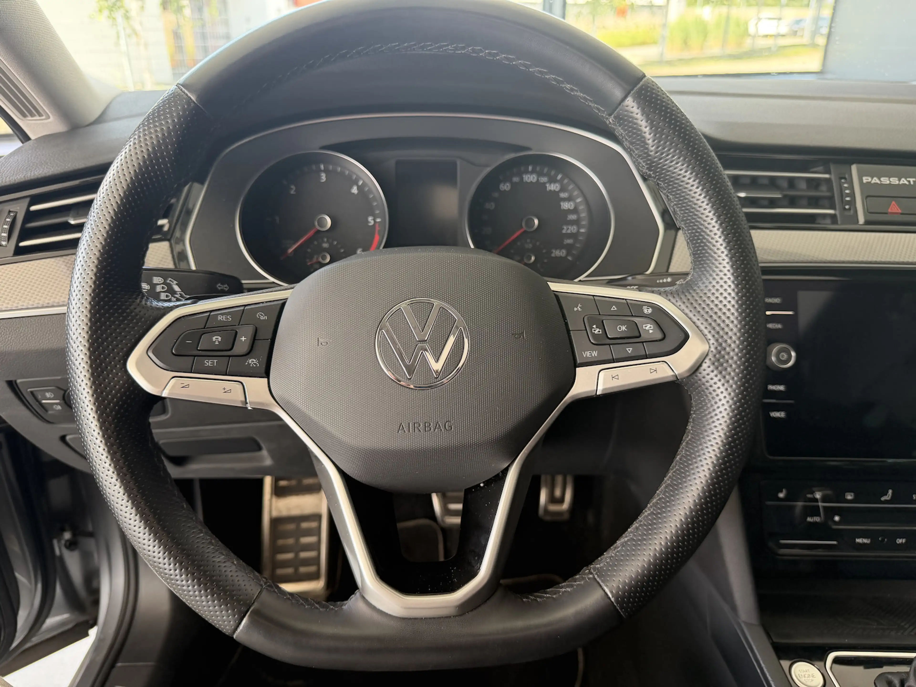 Volkswagen Passat Alltrack 2.0 TDI 4MOTION*PANO*MATRIX*AHK* — photo 13