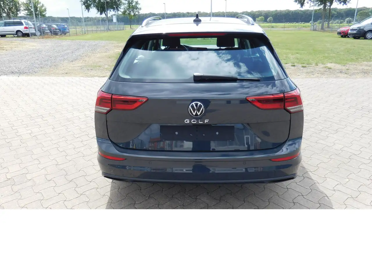 Volkswagen Golf VIII 1.0 TSI Life Navi Klima Alu, миниатюра 4