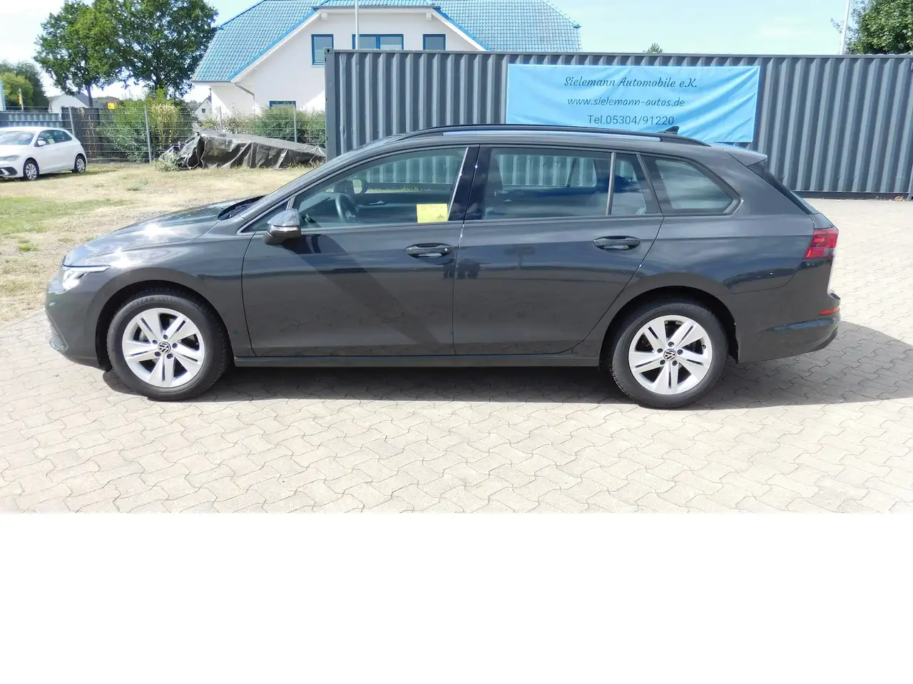 Volkswagen Golf VIII 1.0 TSI Life Navi Klima Alu