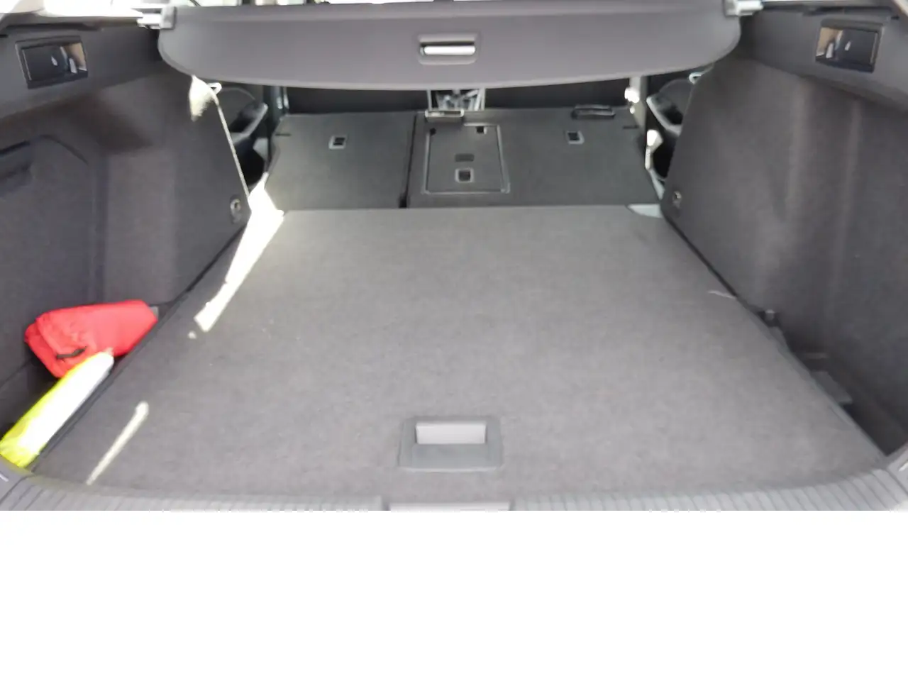 Volkswagen Golf VIII 1.0 TSI Life Navi Klima Alu, миниатюра 16