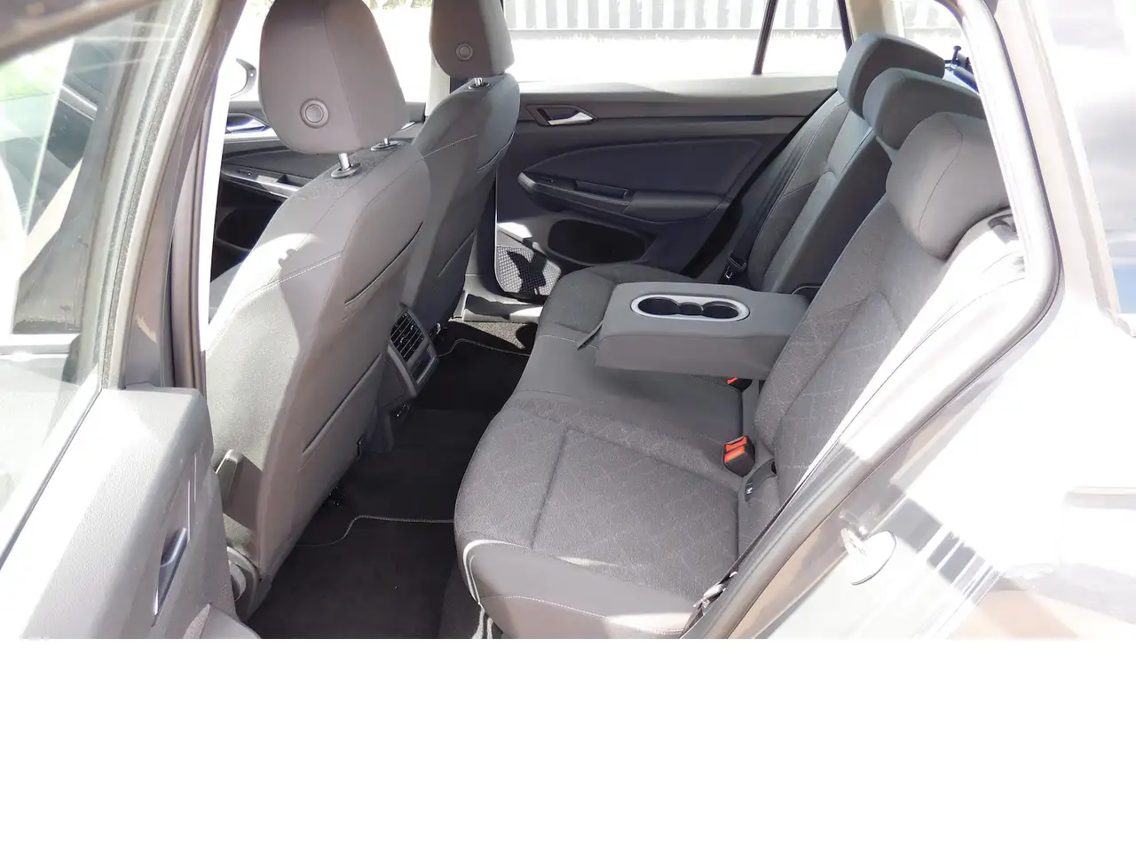 Volkswagen Golf VIII 1.0 TSI Life Navi Klima Alu, миниатюра 11