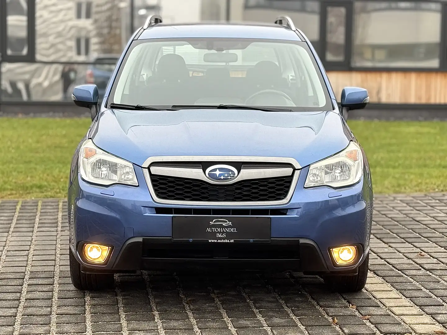 Subaru Forester 2,0D AWD Comfort *TOP AUSSTATTUNG* Bleu - 2