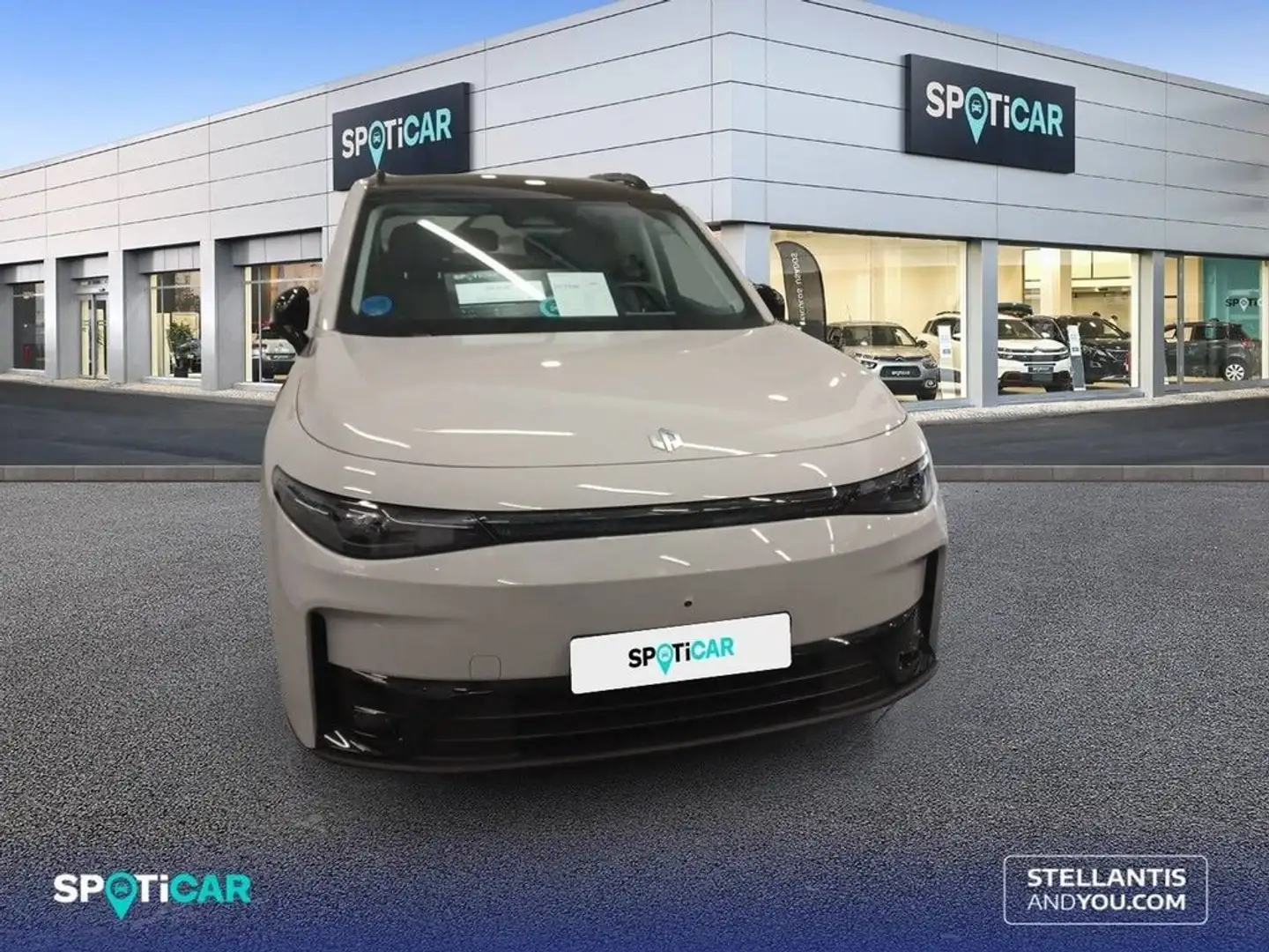 Leapmotor C10 BEV 69.9kWh Auto Design Gris - 2