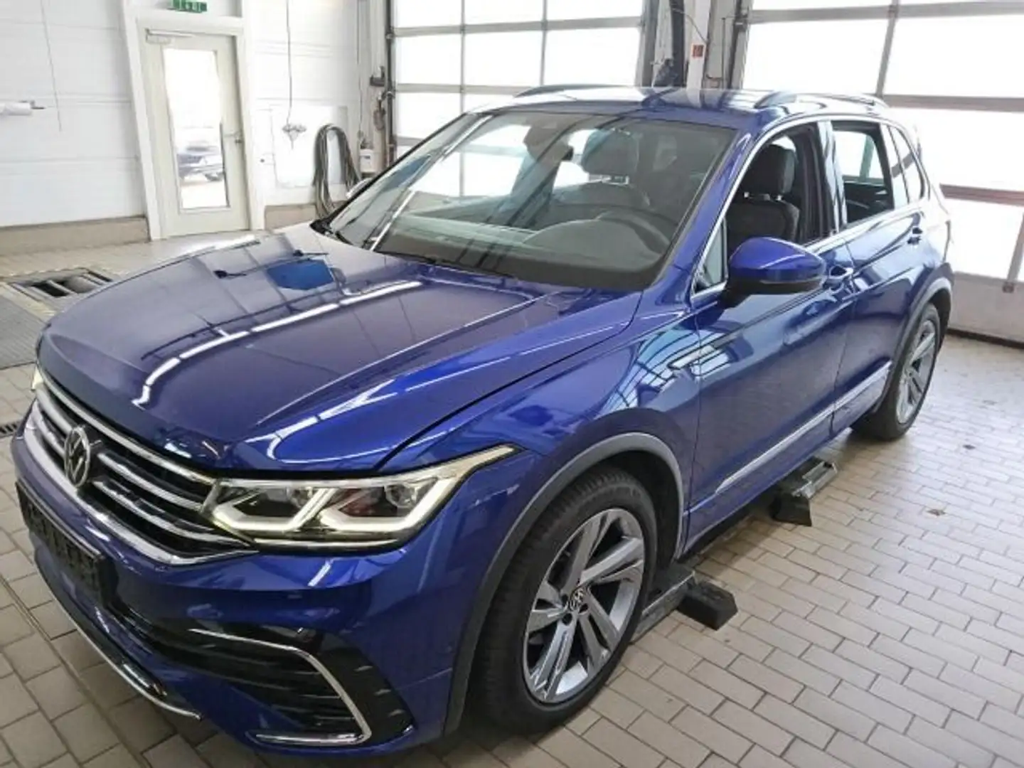 Volkswagen Tiguan 2.0 TDI DSG R-LINE MATRIX NAVI KAMERA L19 Blau - 2