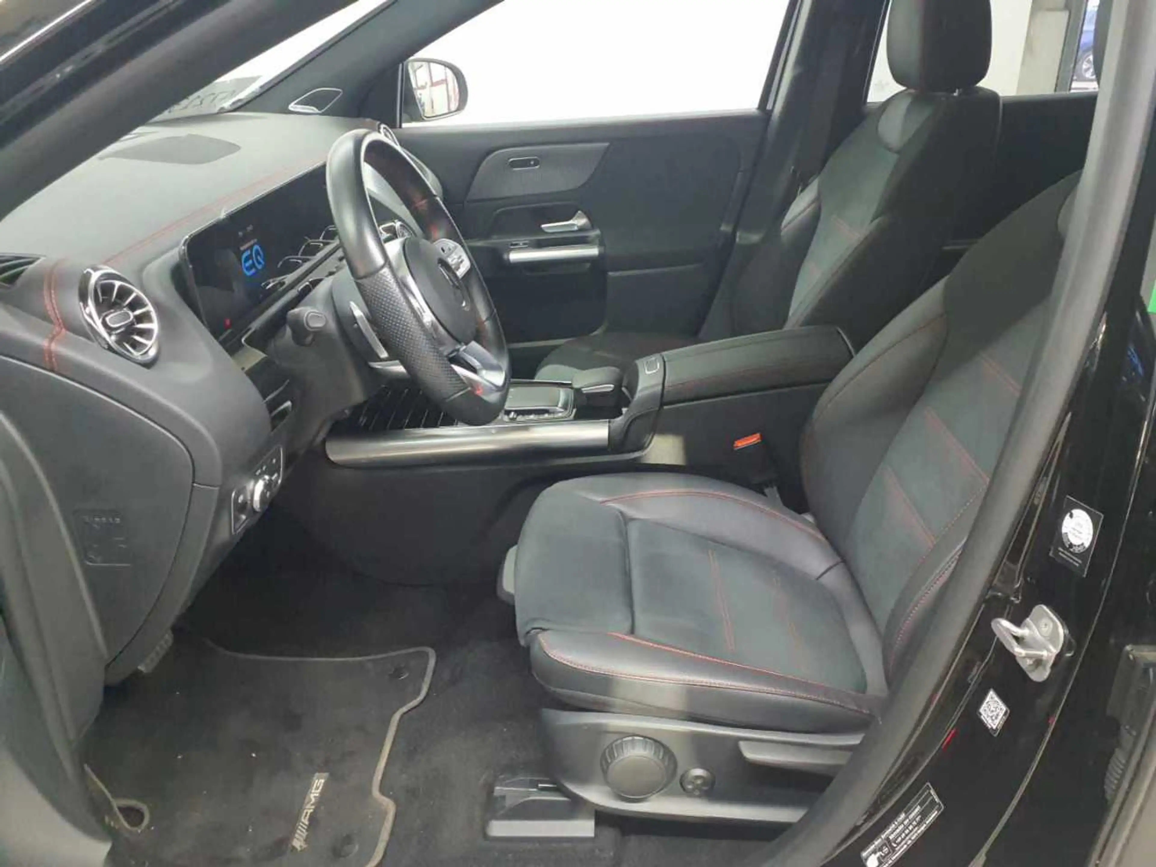 Mercedes-Benz EQA 250 EQA 250 AMG Line Navi KAM PDC SHZ — photo 8